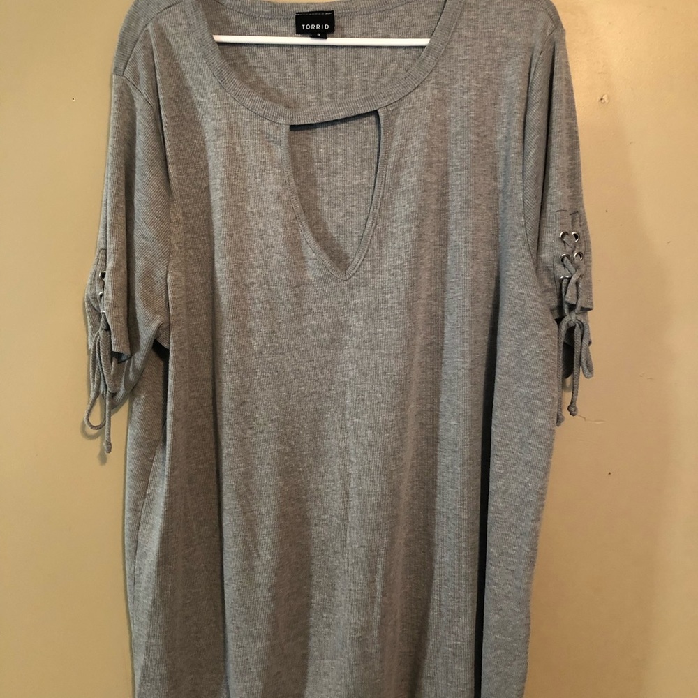 Torrid Shirt. Size 4.